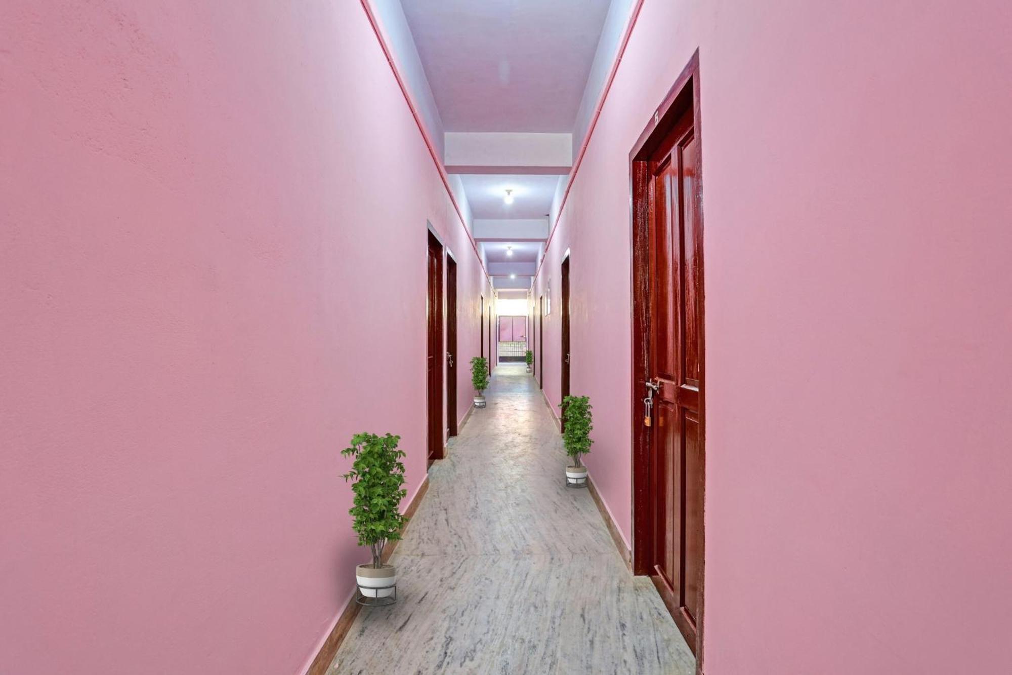 Super Hotel O Bevis Kazhakuttam Dış mekan fotoğraf